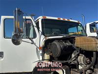 2000 International 4900