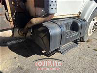 2000 International 4900