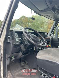 2018 International RH613