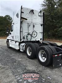 2012 Freightliner CASCADIA