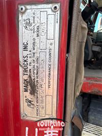 2001 Mack CX613