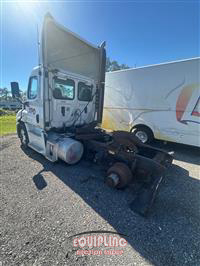 2014 Freightliner CASCADIA