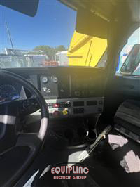 2020 Freightliner CASCADIA