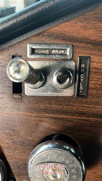 2001 Freightliner Classic XL