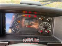 2019 Volvo VNL64T860