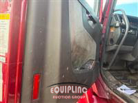 2019 Volvo VNL64T860