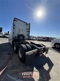 2020 Freightliner CASCADIA 126