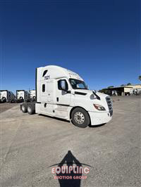 2020 Freightliner CASCADIA 126