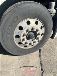 2020 Freightliner CASCADIA 126