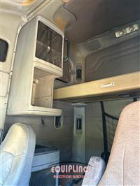 2004 Freightliner CST120