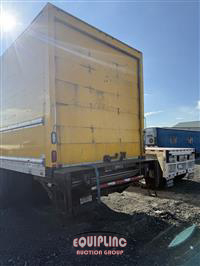 2017 Freightliner M2