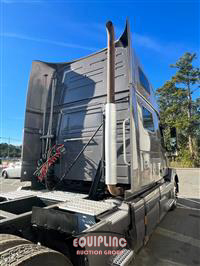 2015 Volvo VNL760