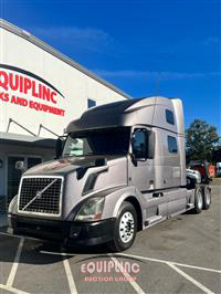 2015 Volvo VNL760