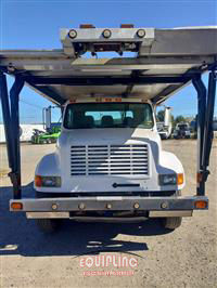2000 International 4900