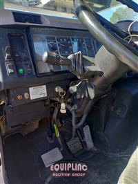 2000 International 4900