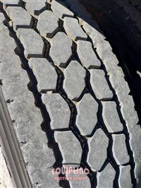 2000 International 4900