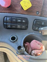 2014 Freightliner CASCADIA