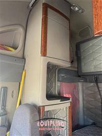 2014 Freightliner CASCADIA