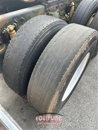 2002 Freightliner FLD120