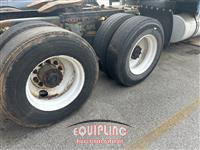 2002 Freightliner FLD120