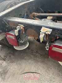 2002 Freightliner FLD120