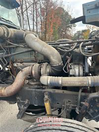 2002 Freightliner FLD120