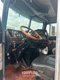 2002 Freightliner FLD120