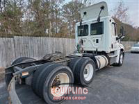 2014 Freightliner CASCADIA