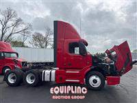 2017 Volvo VNL64T300