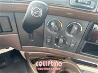 2017 Volvo VNL64T300