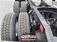 2017 Volvo VNL64T300