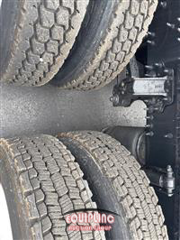 2017 Volvo VNL64T300