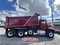2015 Mack CXU (Pinnacle)