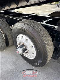 2015 Mack CXU (Pinnacle)