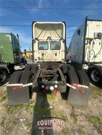 2015 Freightliner Cascadia