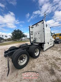 2020 Freightliner CASCADIA