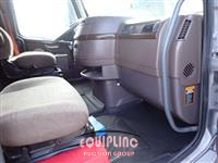 2016 VOLVO TRUCK VNL