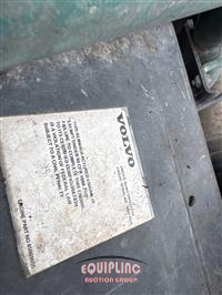 2011 VOLVO TRUCK VNL