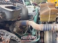 2011 VOLVO TRUCK VNL