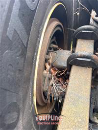 2011 VOLVO TRUCK VNL