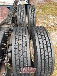 2011 VOLVO TRUCK VNL