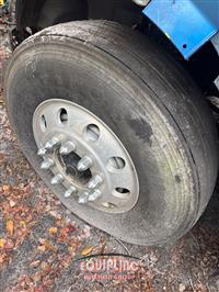 2011 VOLVO TRUCK VNL