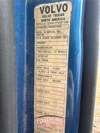 2011 VOLVO TRUCK VNL