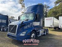 2021 VOLVO TRUCK VNR