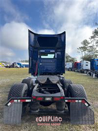 2021 VOLVO TRUCK VNR