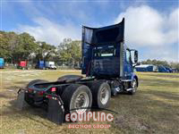 2021 VOLVO TRUCK VNR