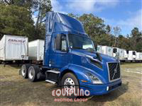 2021 VOLVO TRUCK VNR