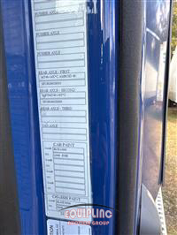 2021 VOLVO TRUCK VNR