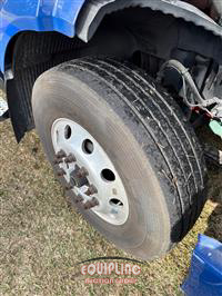 2021 VOLVO TRUCK VNR