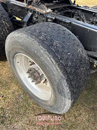 2021 VOLVO TRUCK VNR